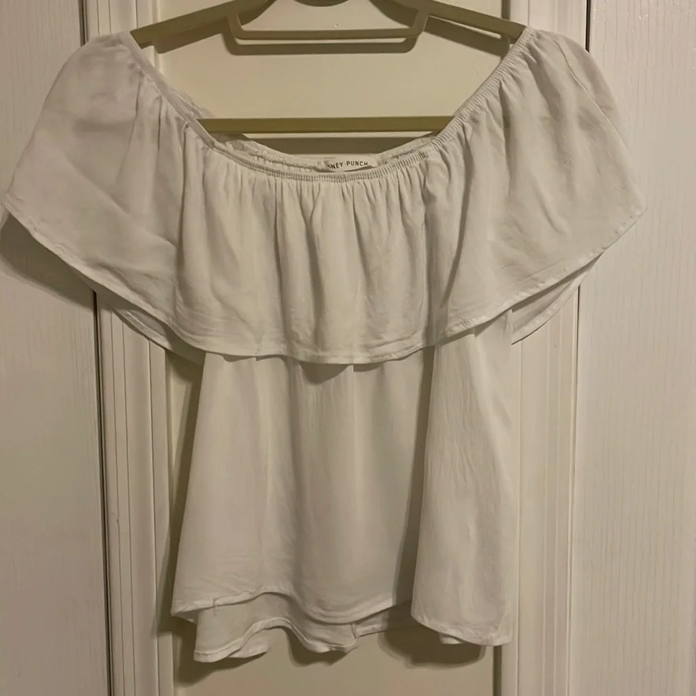 Honey Punch off-the-shoulder white size Medium top - Picture 1 of 3